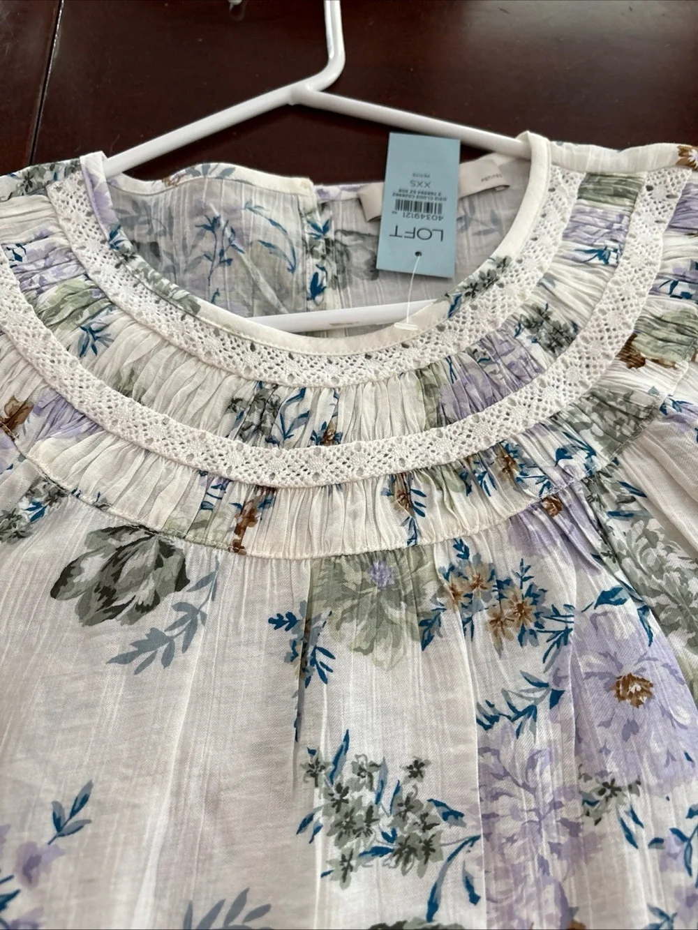 LOFT Cream Floral and Lace Puff-Sleeve Top